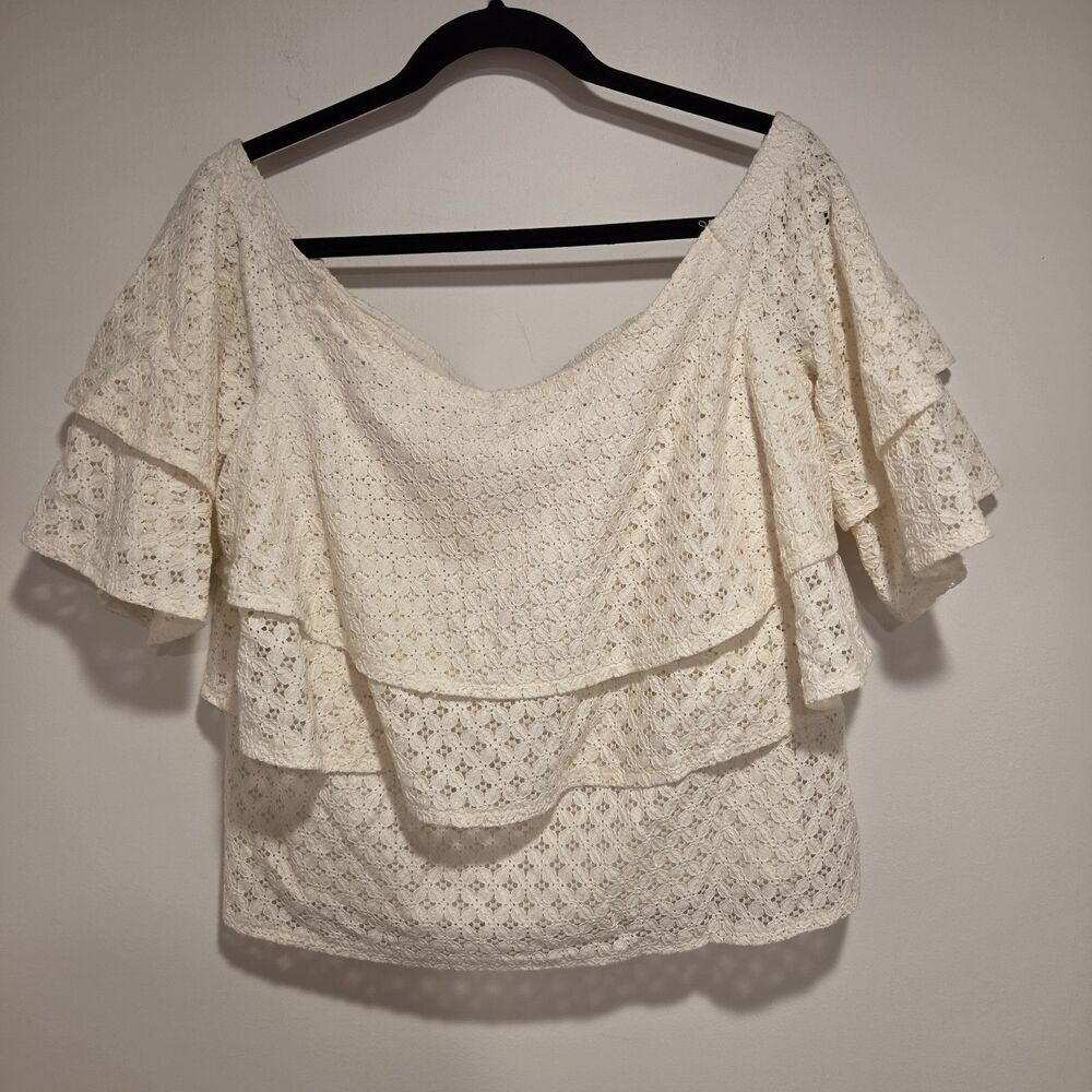 Banana Republic Sz Medium Womens Lace Off-the-Shoulder Ruffle Top Cream - Picture 2 of 12
